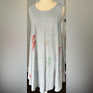 A must have for summer!! Comfy sleeveless dress with lighting bolt print ⚡️